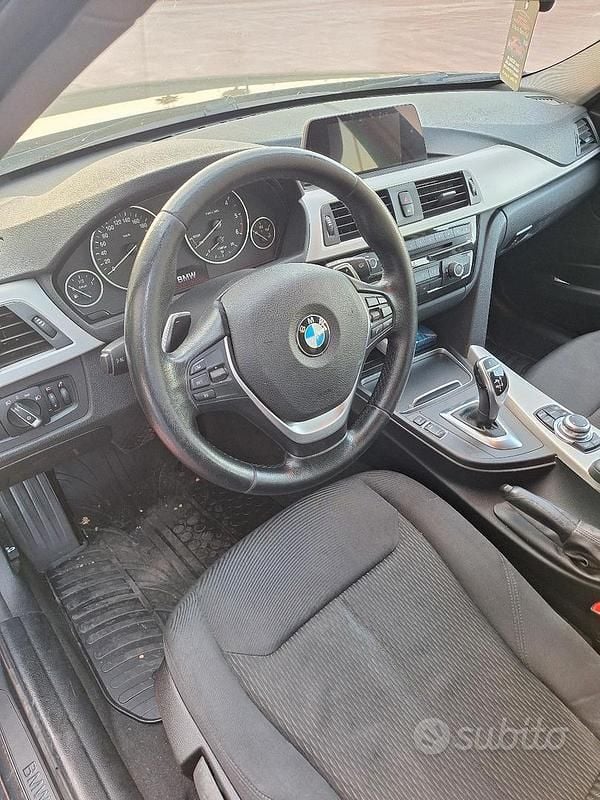 Usata BMW 320 Advantage 190 CV (139 kW) 2016 Blu Station wagon
