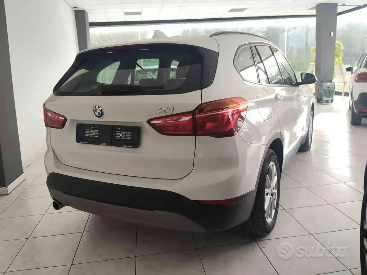 Usata BMW X1 Advantage 116 CV (85 kW) 2018 Bianco SUV