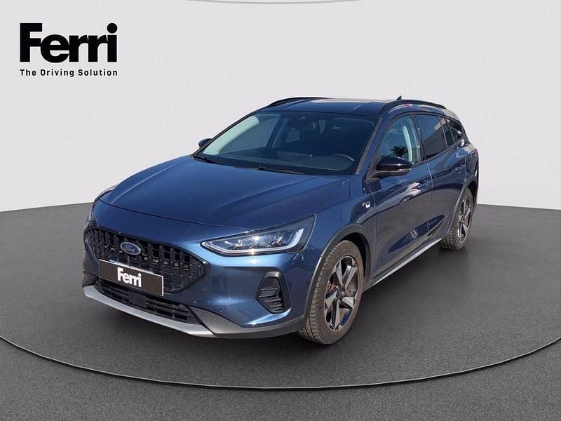 Usata Ford Focus Active 125 CV (91 kW) 2023 Chrome blue Station wagon