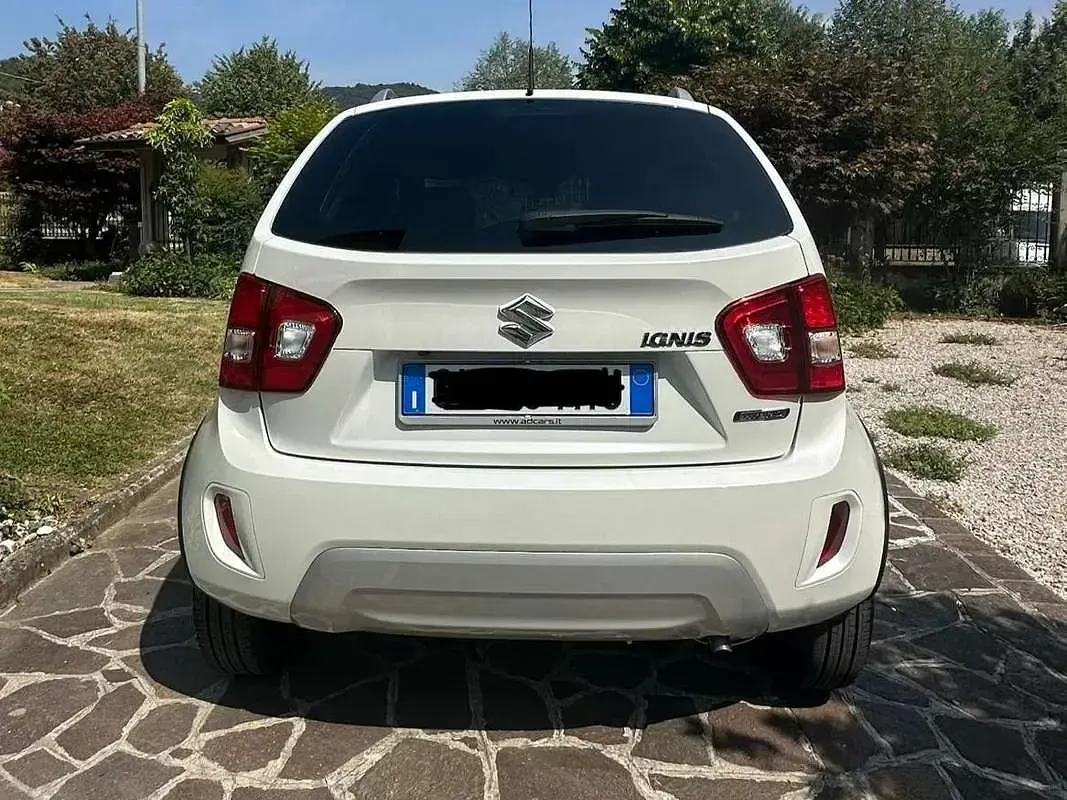 Usata Suzuki Ignis 83 CV (61 kW) 2025 Bianco SUV