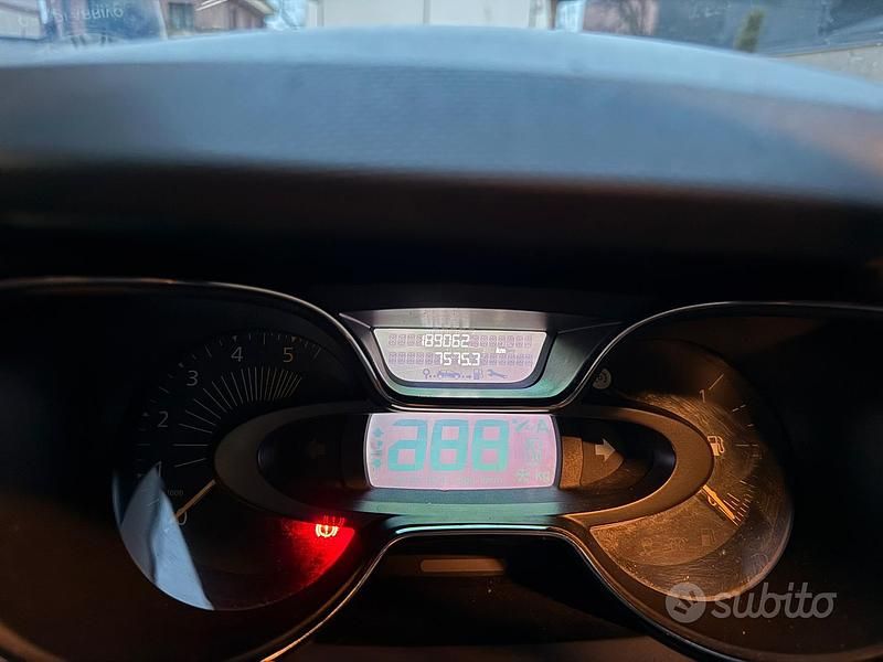 Usata Renault Captur 110 CV (80 kW) 2014 SUV