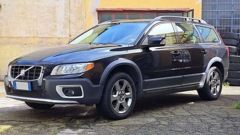 Usata Volvo XC70 Momentum 205 CV (150 kW) 2010 Nero SUV