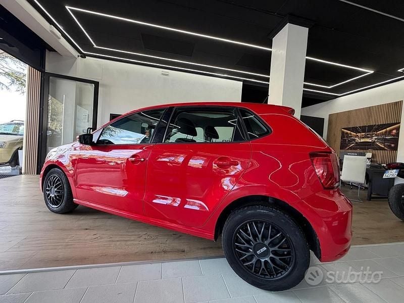 Usata VW Polo Trendline 75 CV (55 kW) 2014 Rosso Berlina
