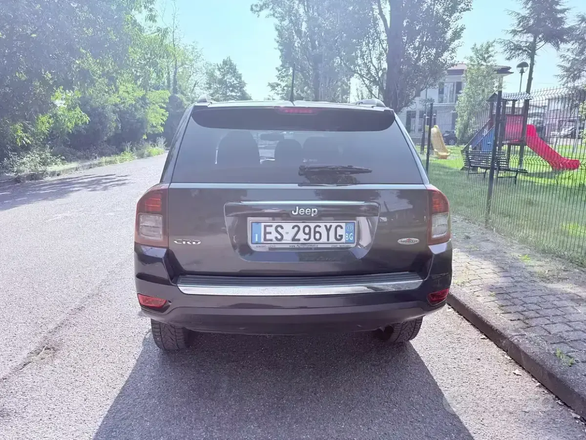 Usata Jeep Compass Limited 163 CV (119 kW) 2013 Grigio SUV