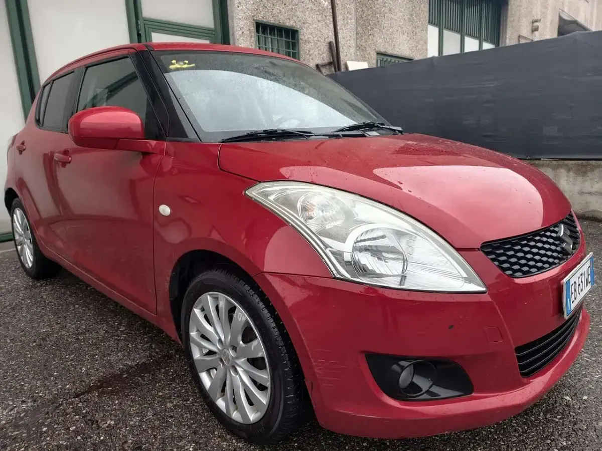 Gebraucht Suzuki Swift 94 PS (69 kW) 2010 Rot Kleinwagen