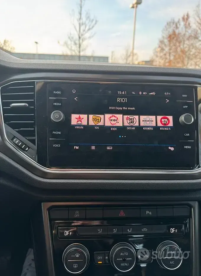 Usata VW T-Roc Business 116 CV (85 kW) 2019 Grigio SUV