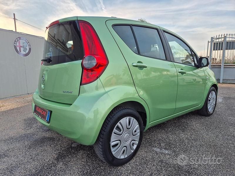 Usata Opel Agila Enjoy 65 CV (47 kW) 2009 Verde Monovolume