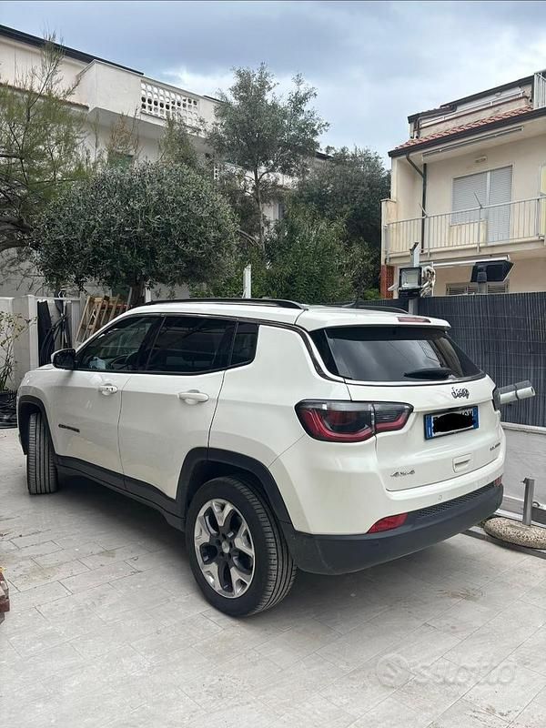 Usata Jeep Compass Limited 140 CV (102 kW) 2018 Bianco SUV