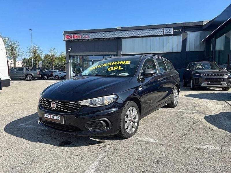 Usata Fiat Tipo Business 120 CV (88 kW) 2018 Nero Station wagon