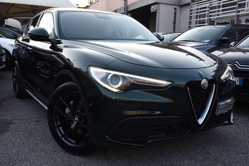 Usata Alfa Romeo Stelvio Super 160 CV (117 kW) 2020 Verde metallizzato SUV