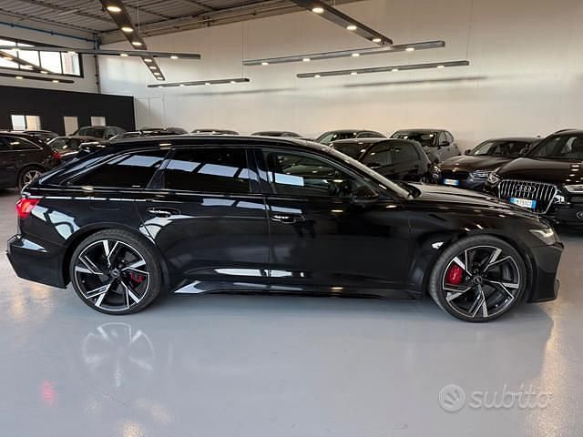 Usata Audi RS6 Ambiente 600 CV (441 kW) 2022 Nero Station wagon