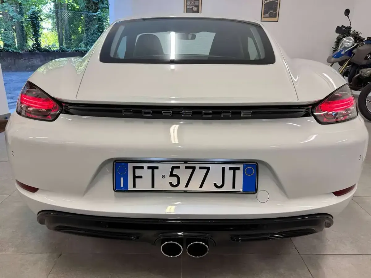 Usata Porsche 718 Sport 299 CV (219 kW) 2017 Bianco pastello Coupé