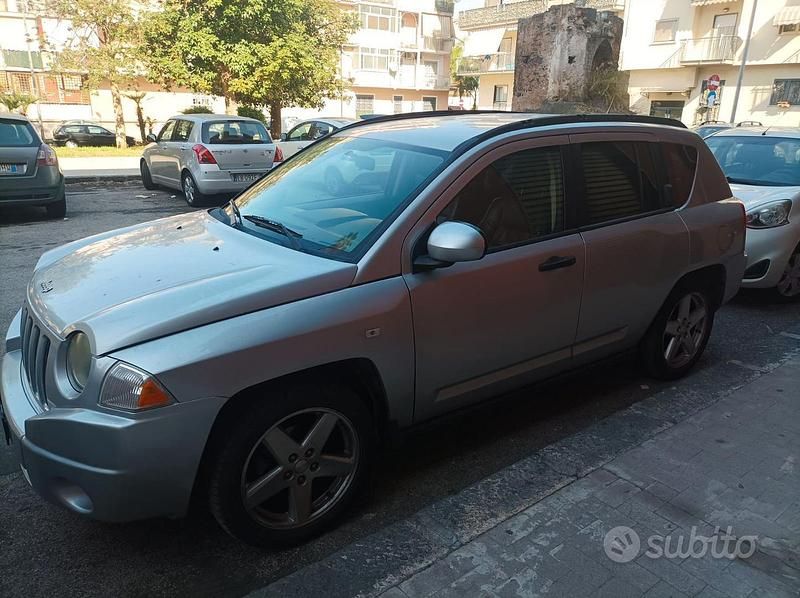 Usata Jeep Compass 140 CV (102 kW) 2008 Grigio SUV