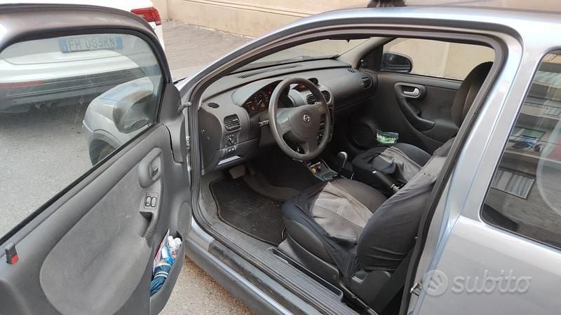 Usata Opel Corsa 2003 Utilitaria