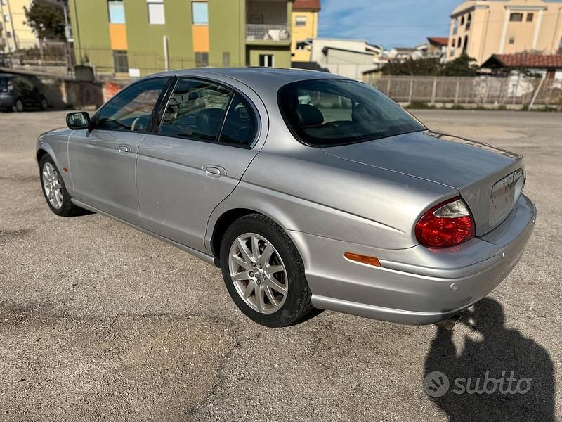 Usata Jaguar S-Type Executive 238 CV (175 kW) 2002 Grigio Berlina