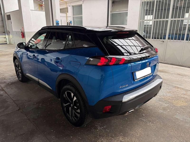 Usata Peugeot 2008 GT 131 CV (96 kW) 2023 Blu vertigo SUV
