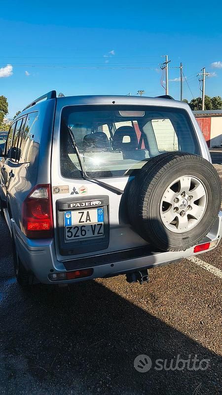Usata Mitsubishi Pajero 160 CV (117 kW) 2007 Grigio SUV