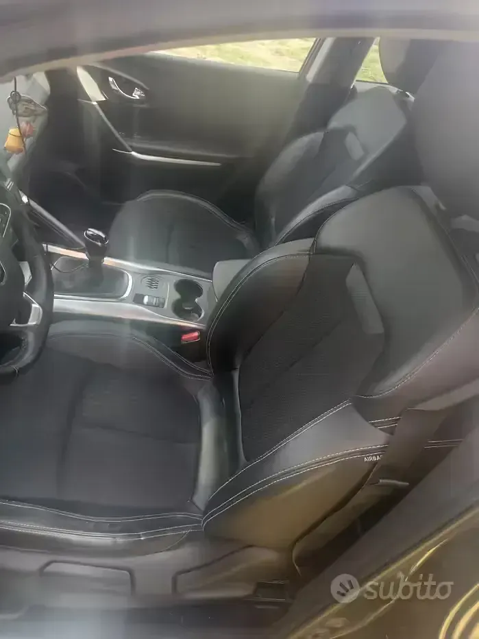 Usata Renault Kadjar 110 CV (80 kW) 2015 Blu SUV