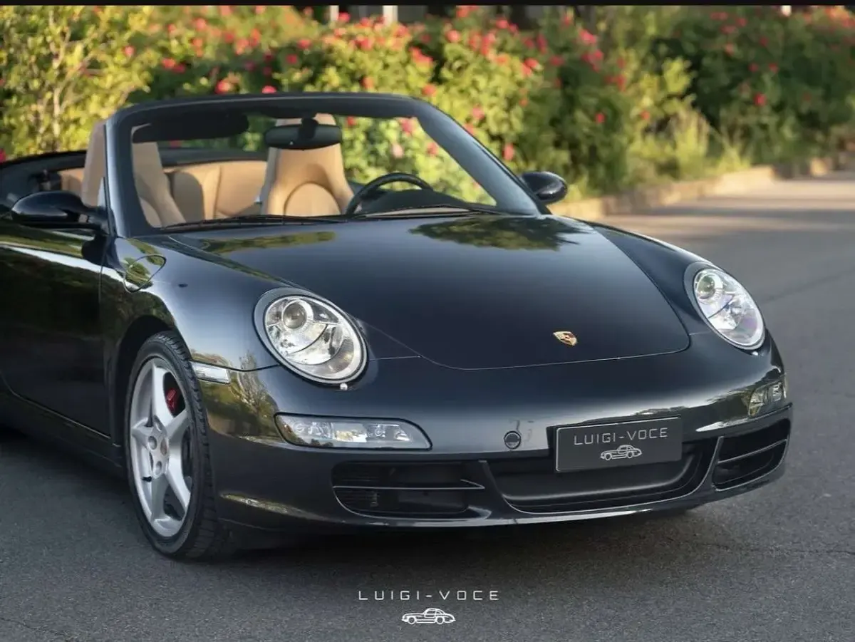 Usata Porsche 911 Carrera Cabriolet 325 CV (239 kW) 2007 Grigio Cabrio