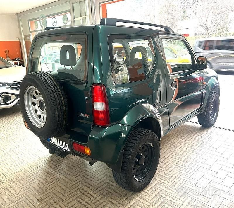 Usata Suzuki Jimny 82 CV (60 kW) 2004 Verde SUV