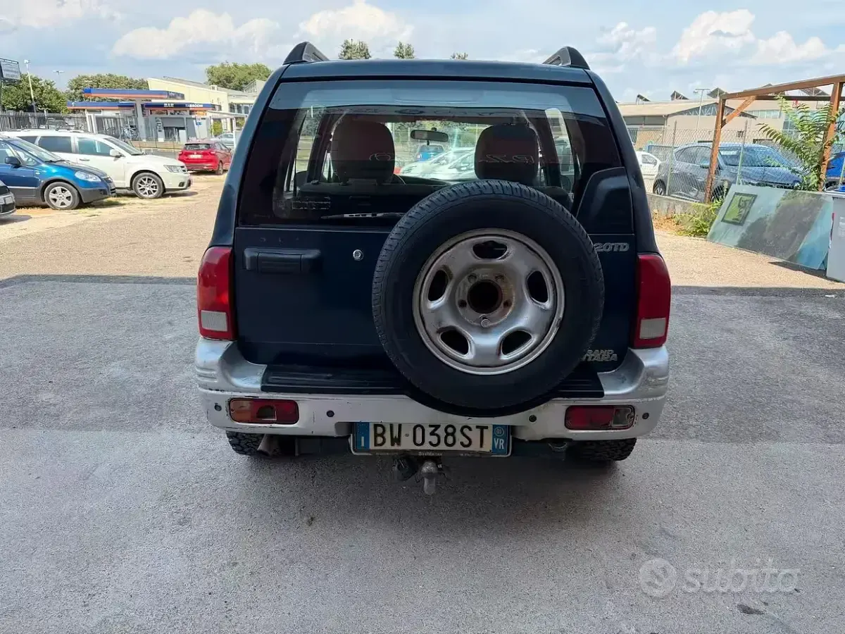 Usata Suzuki Grand Vitara 109 CV (80 kW) 2001 Bluazzurro Station wagon
