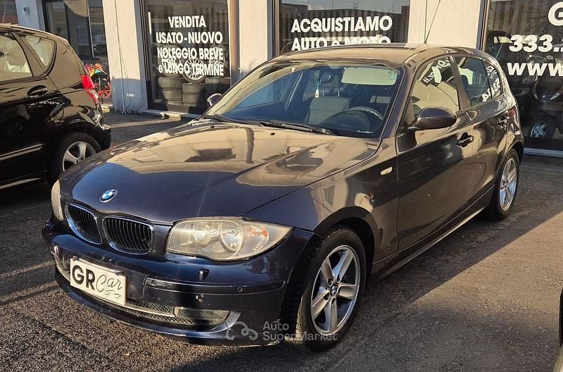 Usata BMW 118 Comfort Edition 122 CV (89 kW) 2005 Gray Utilitaria