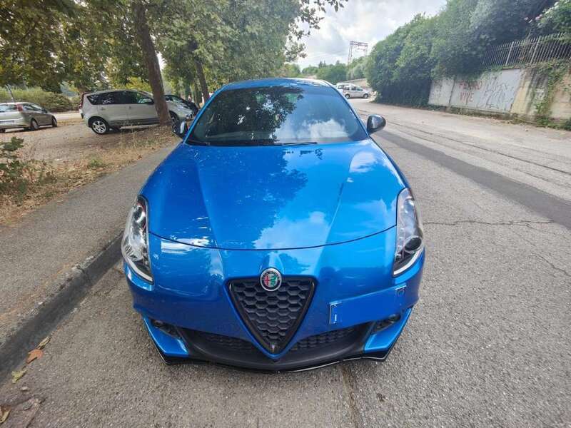 Usato 2019 Alfa Romeo Giulietta 1.4 Benzin 120 CV (11.900 €)