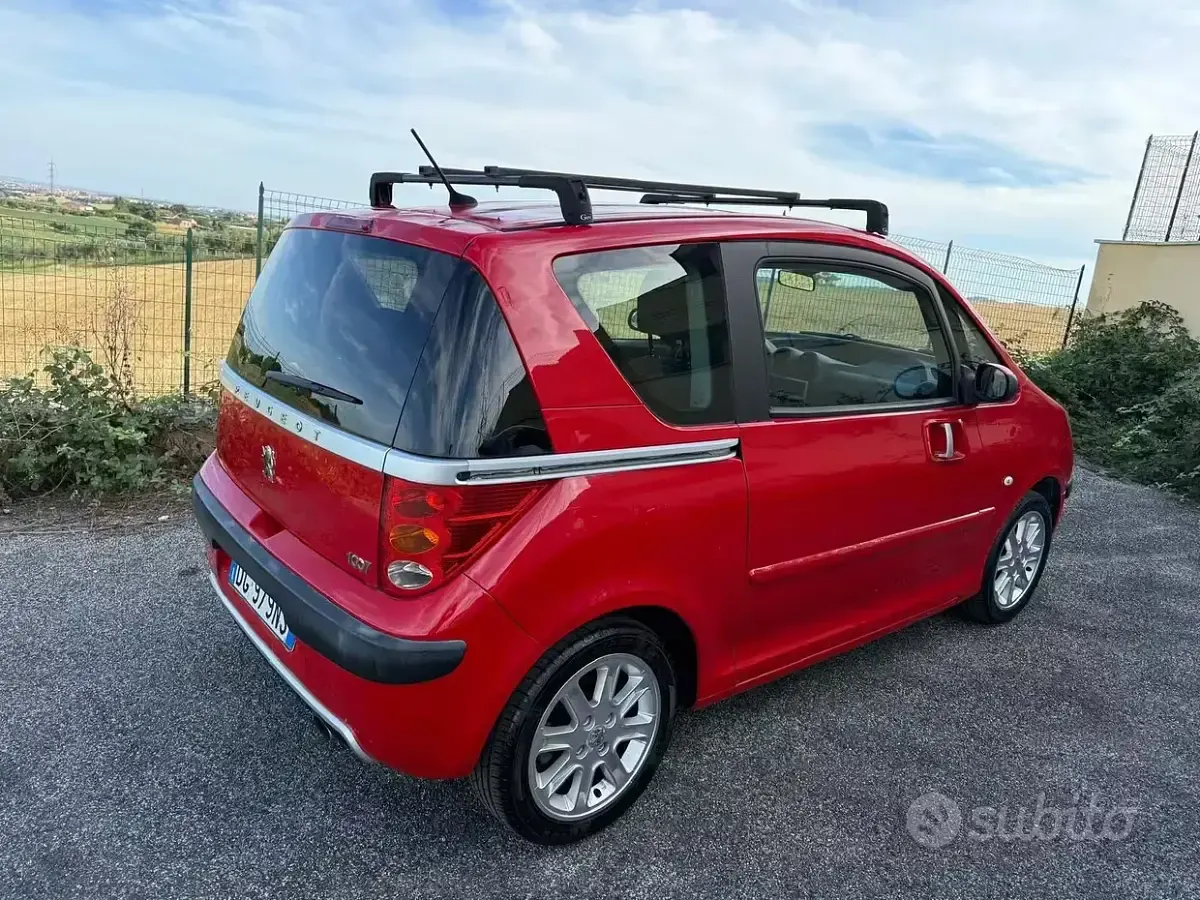 Usata Peugeot 1007 73 CV (53 kW) 2009 Rosso Monovolume