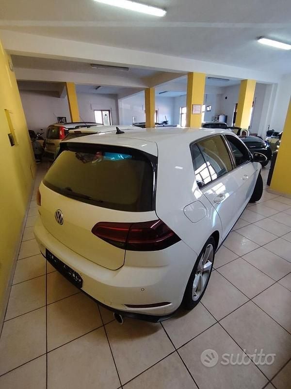 Usata VW Golf VII GTI 245 CV (180 kW) 2019 Bianco Berlina