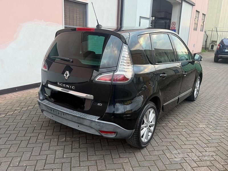 Usata Renault Scénic III XMOD 130 CV (95 kW) 2012 Nero Monovolume