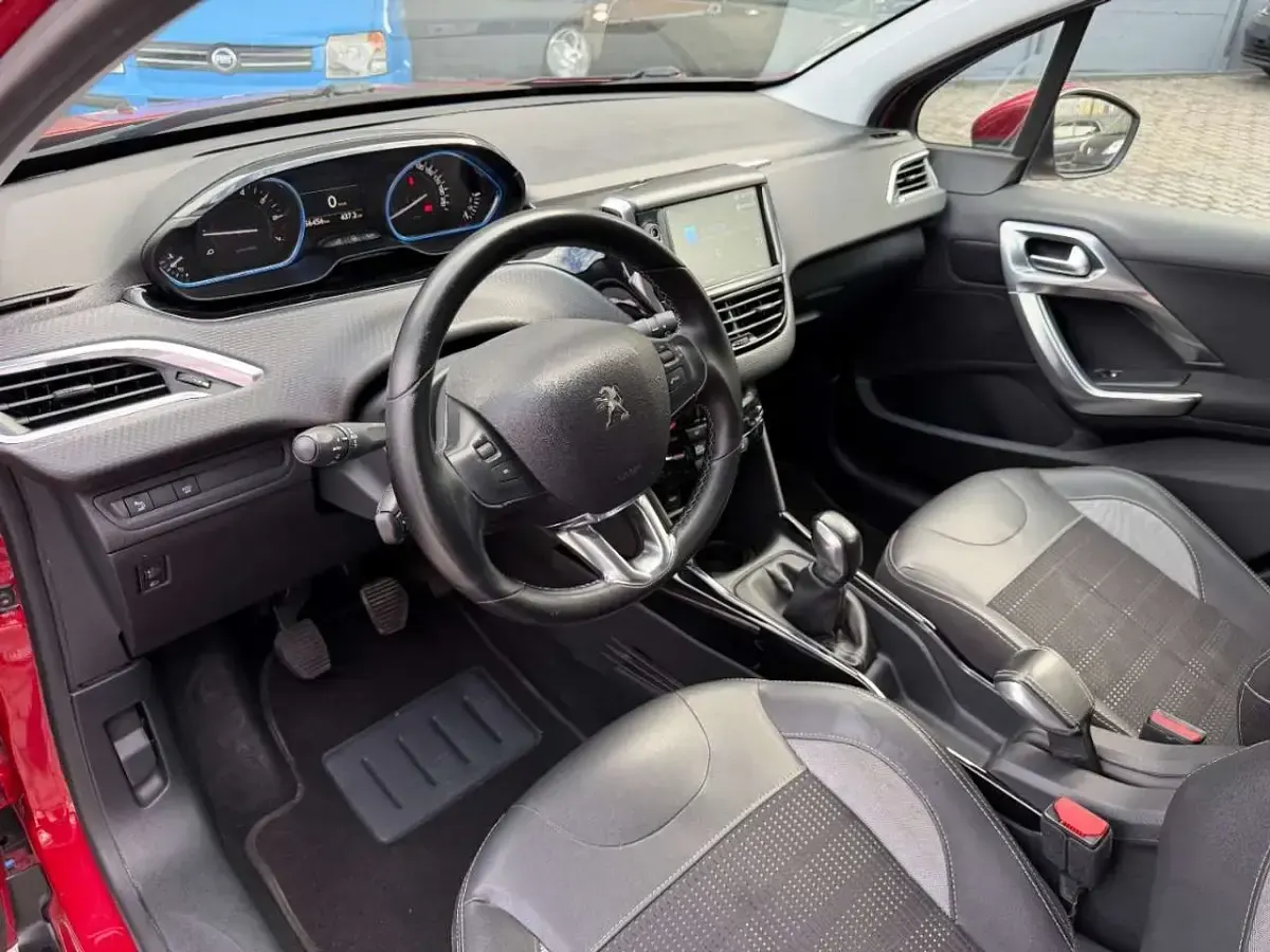 Usata Peugeot 2008 Allure 83 CV (61 kW) 2018 Rosso SUV