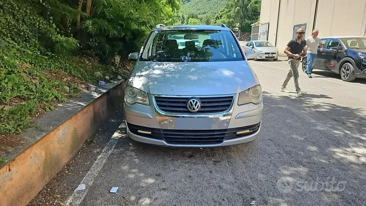 Usata VW Touran 140 CV (102 kW) 2007 Grigio Monovolume