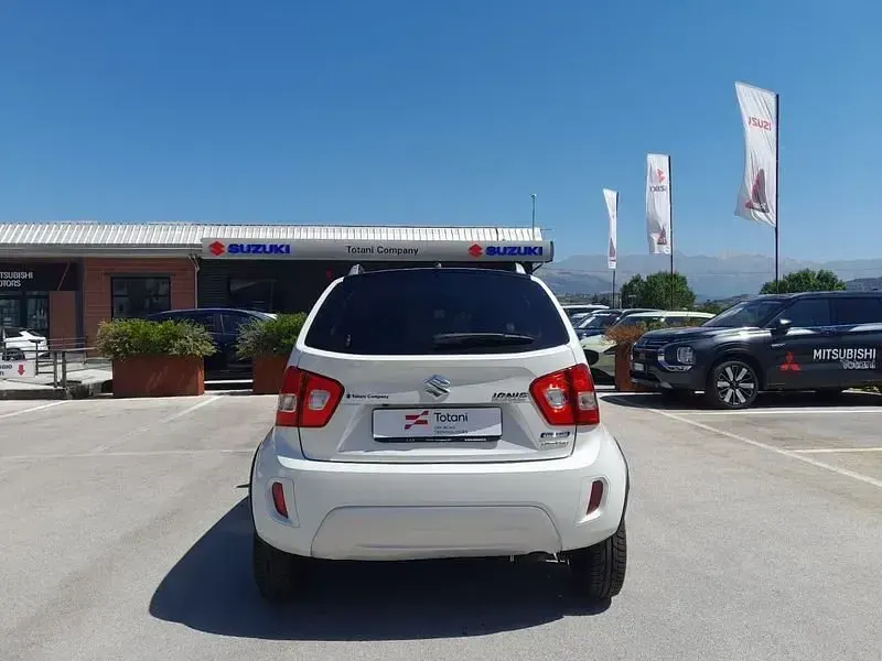 Usata Suzuki Ignis 83 CV (61 kW) 2023 Bianco SUV