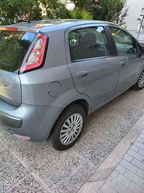 Usata Fiat Punto Evo Dynamic 69 CV (50 kW) 2009 Utilitaria