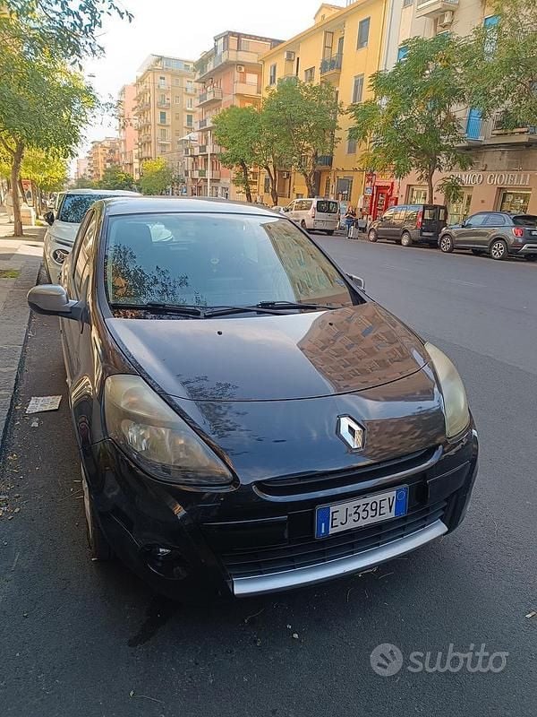 Usata Renault Clio II 65 CV (47 kW) 2010 Nero
