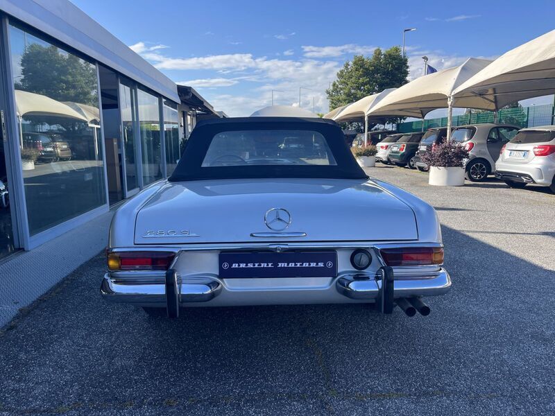 Usata Mercedes SL280 170 CV (125 kW) 1968 Argento Cabrio