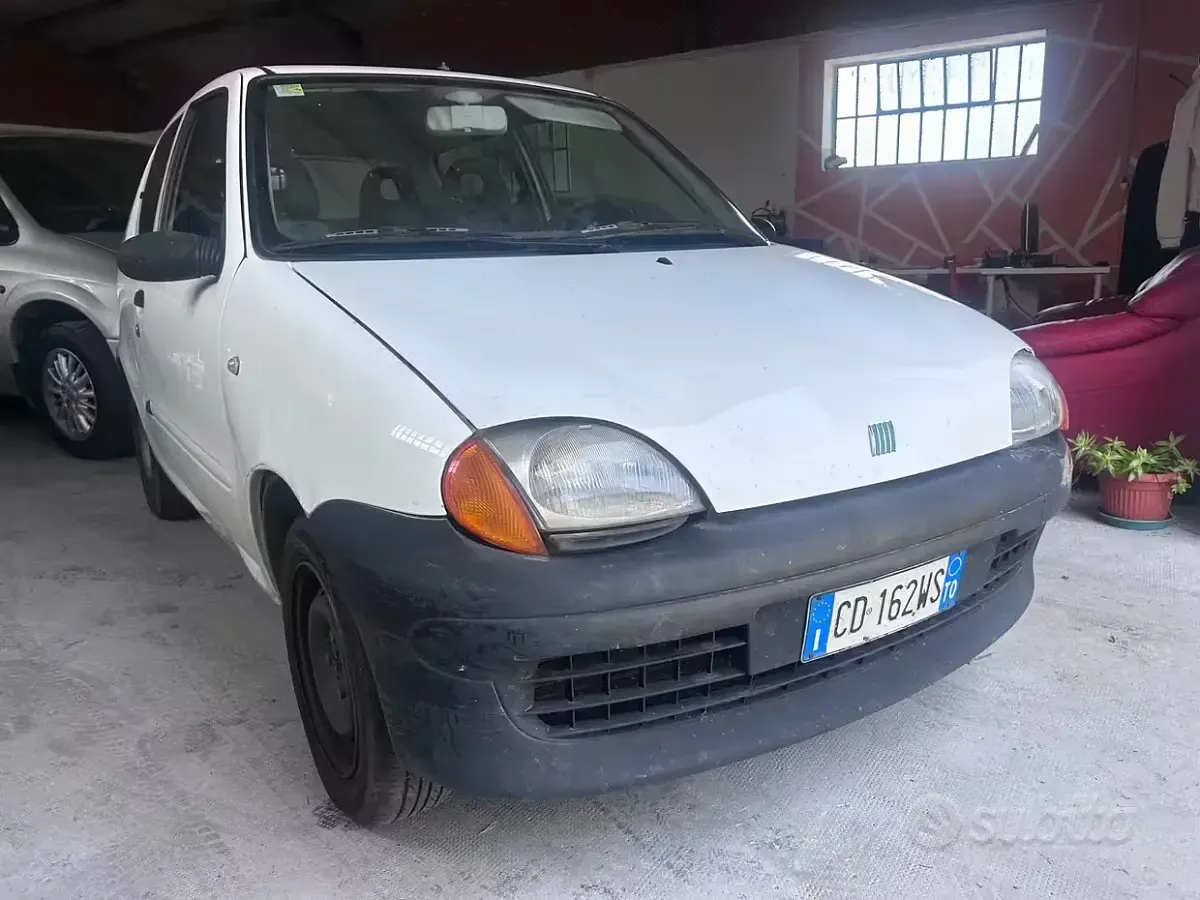 Usata Fiat 600 54 CV (39 kW) 2005 Utilitaria