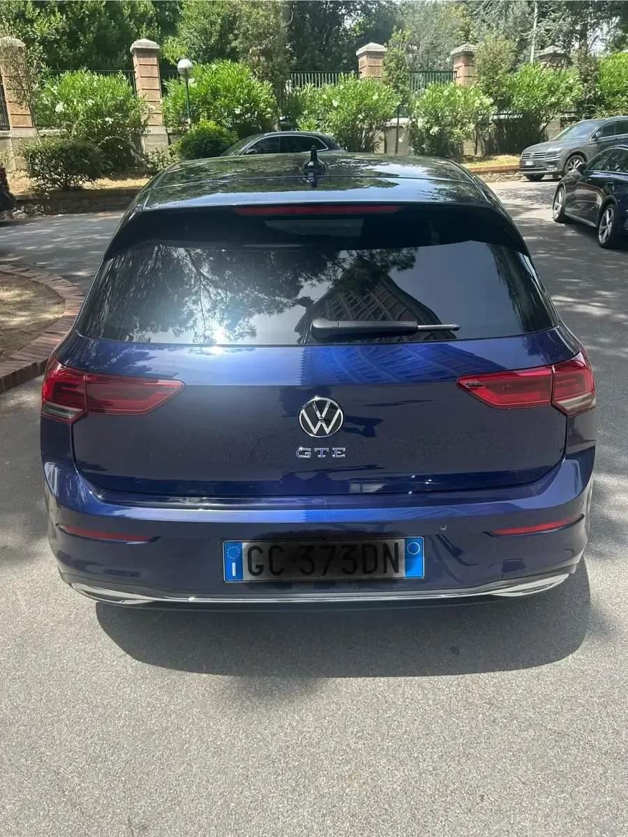 Usata VW Golf VII GTE 149 CV (109 kW) 2020 Blu Berlina