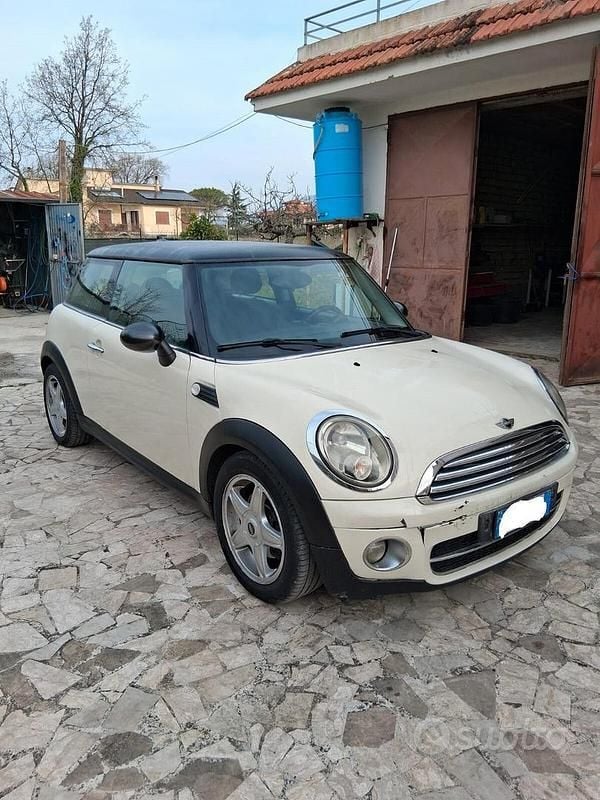 Usata Mini Cooper Coupé Chili 108 CV (79 kW) 2007 Beige Coupé