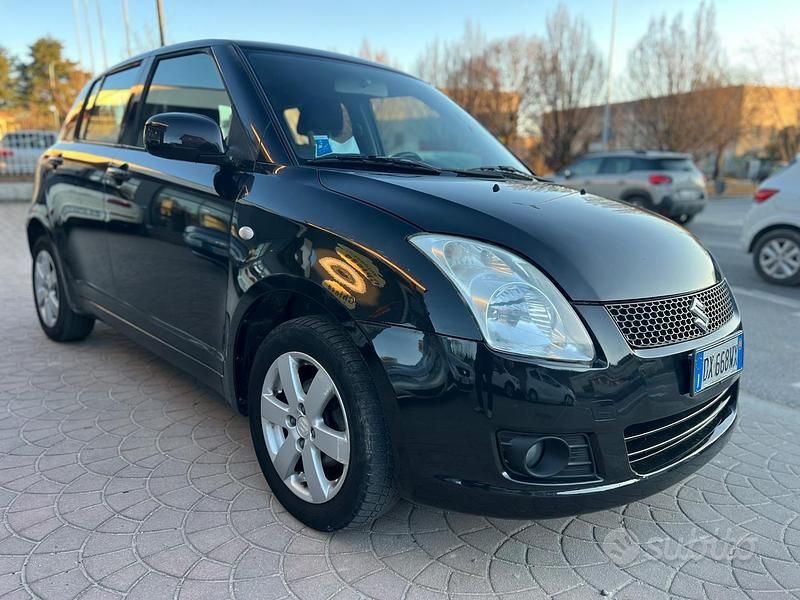 Usata Suzuki Swift 92 CV (67 kW) 2009 Nero Utilitaria
