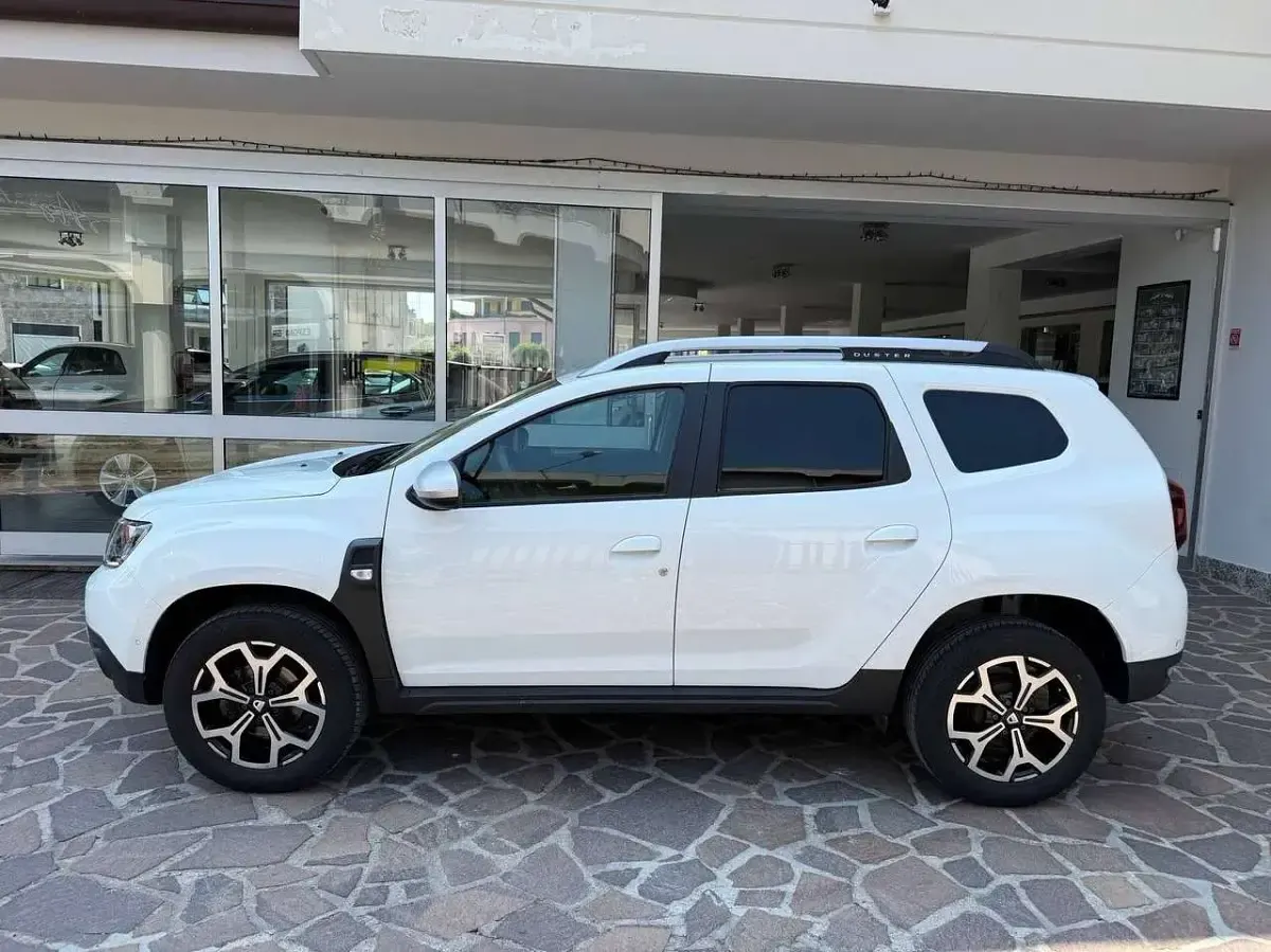 Usata Dacia Duster Prestige 116 CV (85 kW) 2021 Bianco SUV