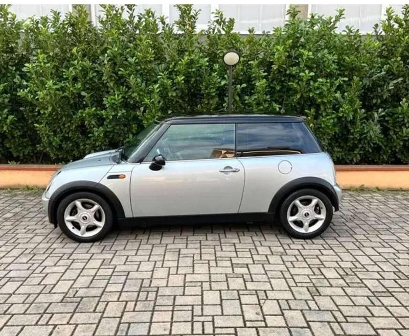 Usata Mini Cooper 116 CV (85 kW) 2005 Utilitaria