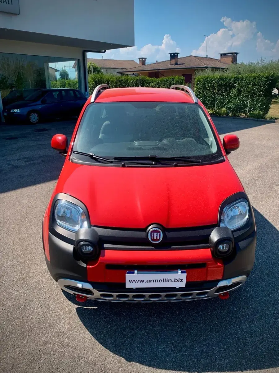 Usata Fiat Panda Cross Cross 69 CV (50 kW) 2022 Rosso Utilitaria