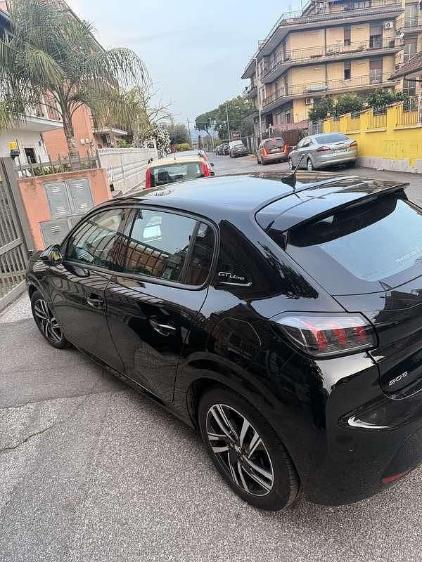 Usata Peugeot 208 Allure 101 CV (74 kW) 2021 Utilitaria