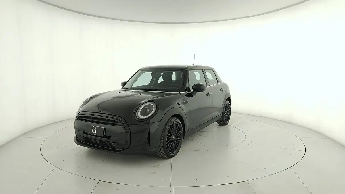 Usata Mini Cooper Essential 136 CV (100 kW) 2022 Nero Utilitaria