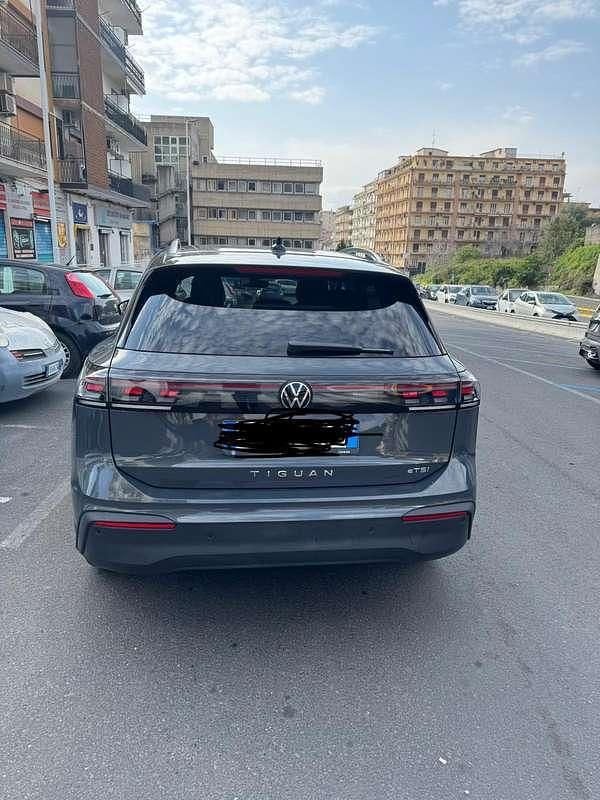 Usata VW Tiguan Edition 150 CV (110 kW) 2024 Grigio SUV