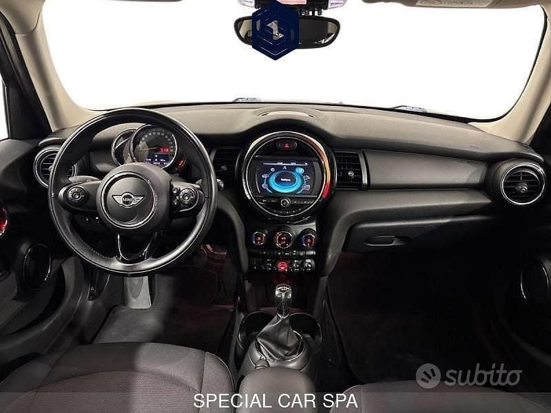 Usata Mini One D 95 CV (69 kW) 2018 Nero Utilitaria