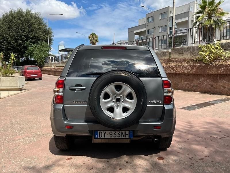 Usata Suzuki Grand Vitara 129 CV (94 kW) 2009 Grigio SUV