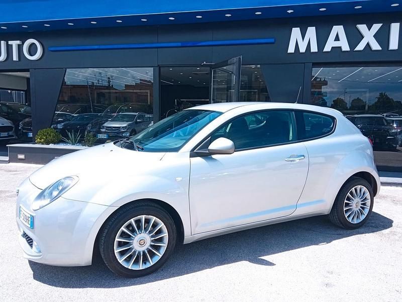 Usata Alfa Romeo MiTo 85 CV (62 kW) 2013 Argento Utilitaria