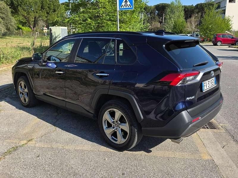 Usata Toyota RAV4 Hybrid Lounge 218 CV (160 kW) 2019 Blu/azzurro SUV